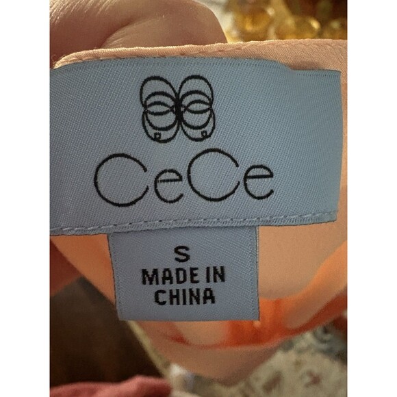 Cece Peach V-neck Blouse‎ With Button Sleeves Size Small Pink - Picture 5 of 5